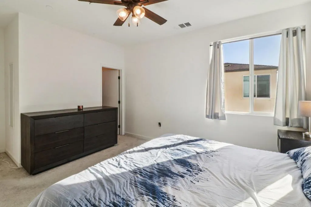 https://cdn.realtyfeed.com/cdn/127/306606354/301f71d16cab3a0d78aef7023924288d.webp