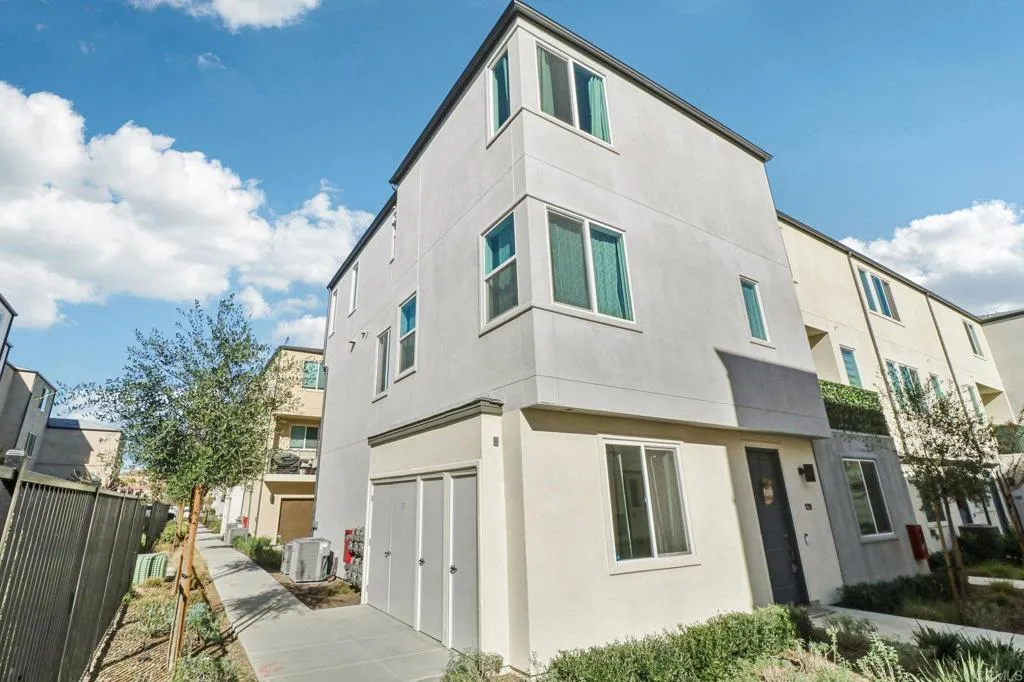 Photo #1: PTP2509206 Listing: Photo #1