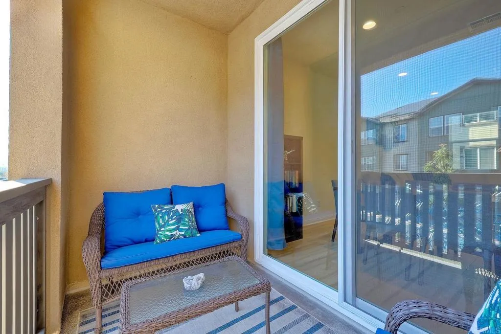 https://cdn.realtyfeed.com/cdn/127/306606381/9d8e9cf4a88875f84bf98bad7299ad9d.webp