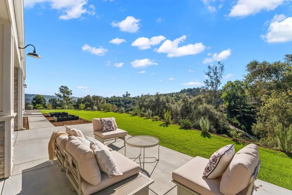https://cdn.realtyfeed.com/cdn/127/306606426/512038037dcf1b99ed625359a07d4cea.webp