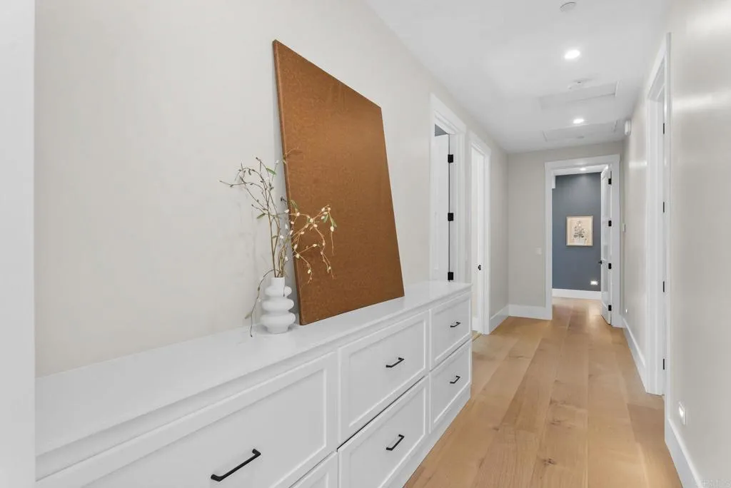 https://cdn.realtyfeed.com/cdn/127/306606426/7c83fa64e0765c72514921b8f5b478ad.webp