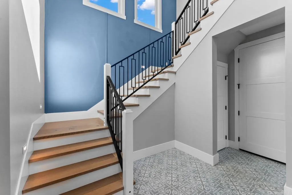 https://cdn.realtyfeed.com/cdn/127/306606426/b92380376bdd00368e6bd40fe6acc816.webp