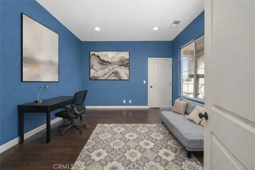 https://cdn.realtyfeed.com/cdn/127/306606428/44f3de820d137b196ed67946650d4163.webp