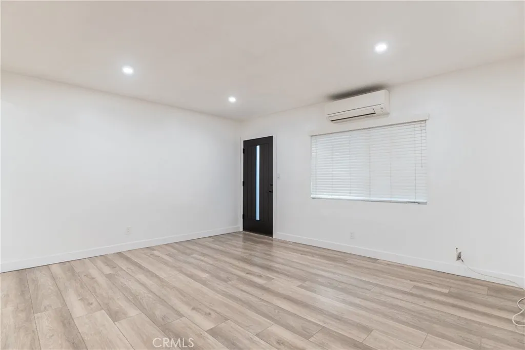 7348 Florence Unit 4, Downey, CA 90240 - Main photo, Downey, CA