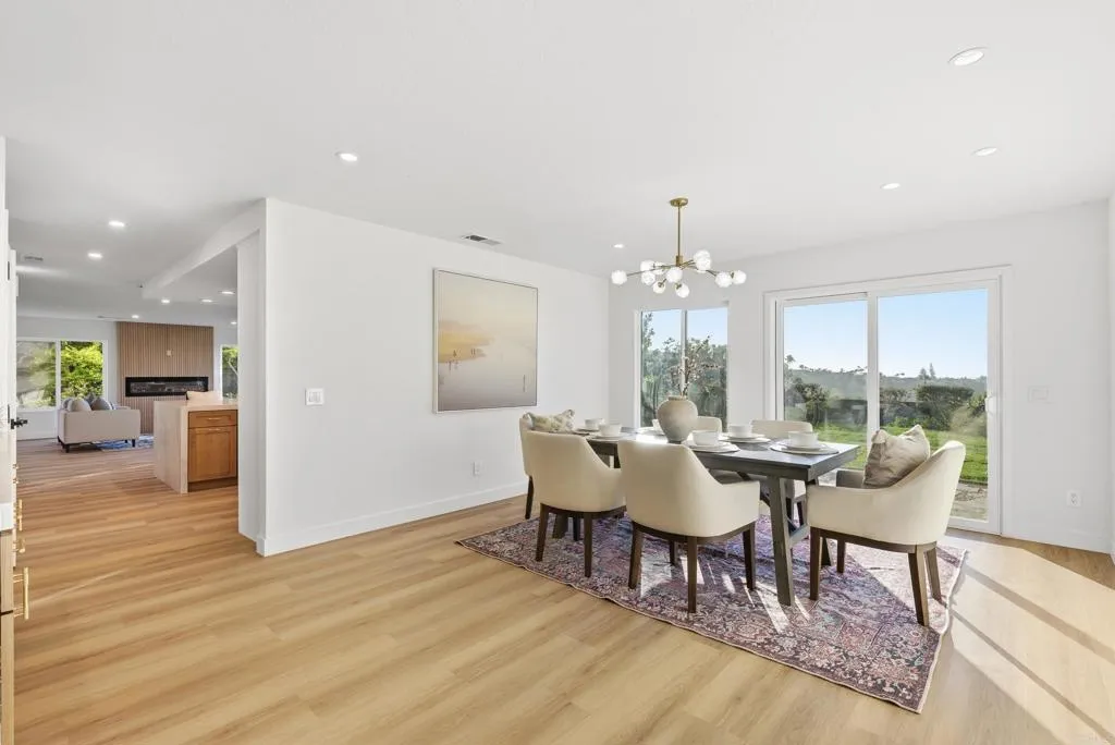 https://cdn.realtyfeed.com/cdn/127/306606464/27c1d117d4812cea410507df153af5a6.webp