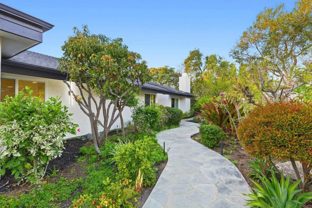 https://cdn.realtyfeed.com/cdn/127/306606464/3af240cd1411b3116e42916807e69c00.webp