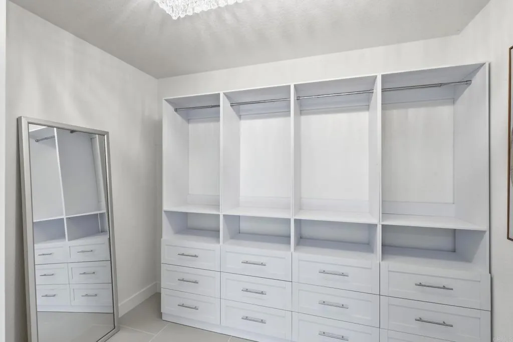https://cdn.realtyfeed.com/cdn/127/306606464/e61d976012170aaf60a27031465c6380.webp