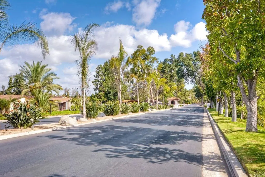 https://cdn.realtyfeed.com/cdn/127/306606562/df3363b6f977345371acb3ee2956a225.webp