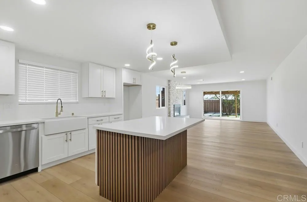 https://cdn.realtyfeed.com/cdn/127/306606578/5112183b6ddcd9b3d18bf2158319c970.webp