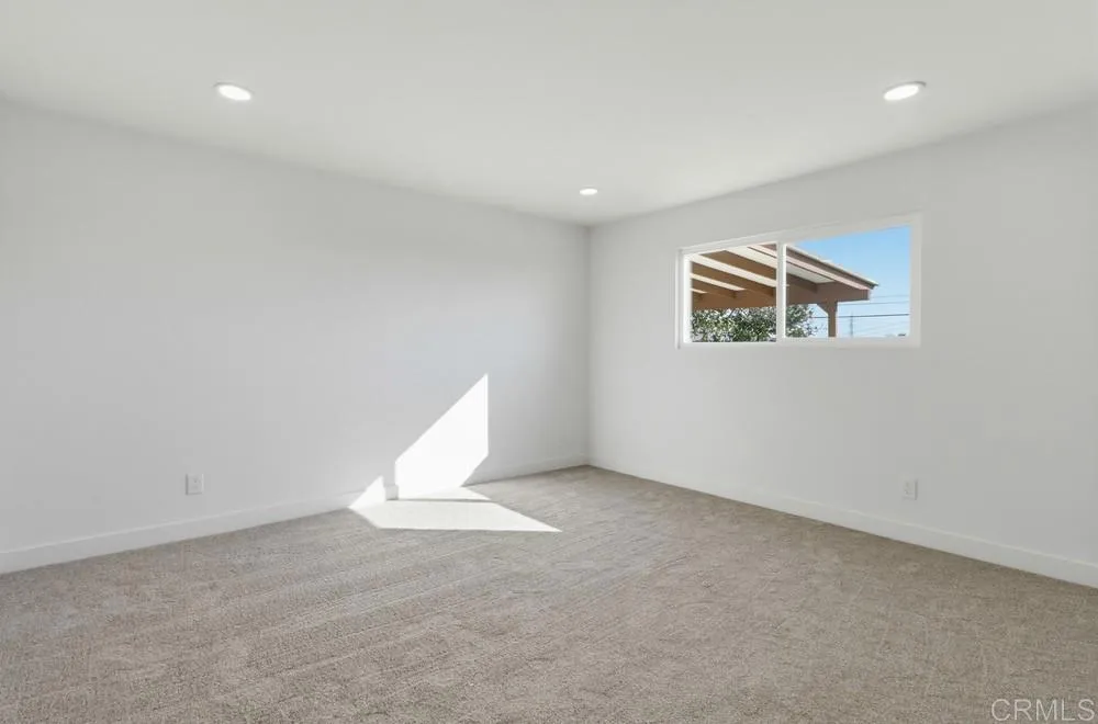 https://cdn.realtyfeed.com/cdn/127/306606578/66a648868e74ef61c91502d99331c2e3.webp