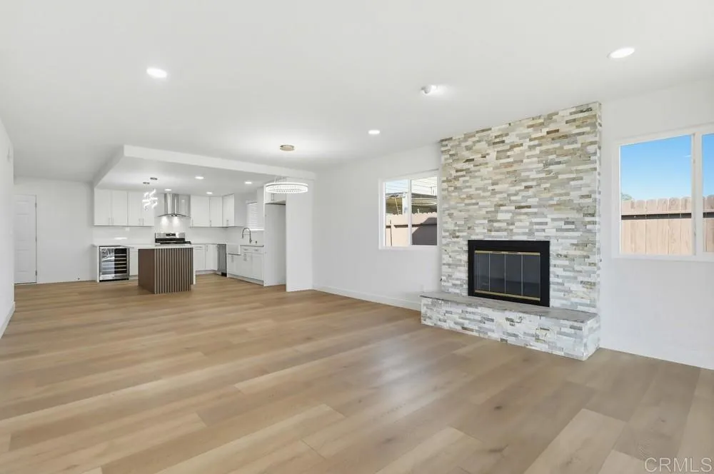 https://cdn.realtyfeed.com/cdn/127/306606578/85814f699044faca836cfff244d76d2b.webp