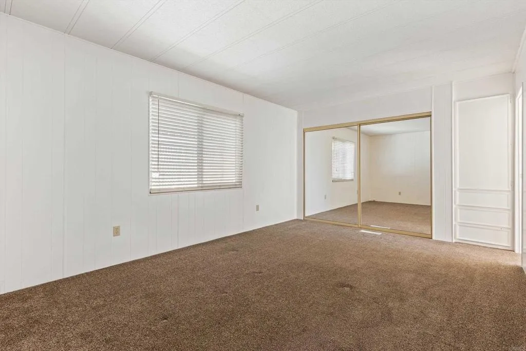https://cdn.realtyfeed.com/cdn/127/306606602/428adbc79e72540de00395edfe856984.webp