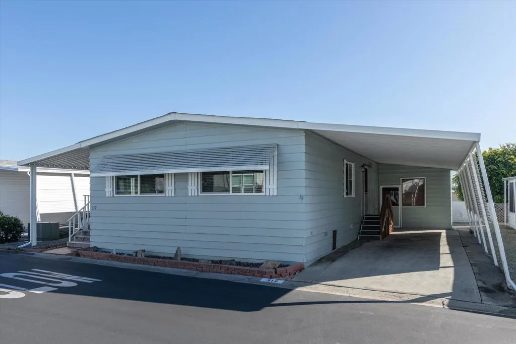 https://cdn.realtyfeed.com/cdn/127/306606602/e93b5fa46713d6c3fd493e316278cc83.webp