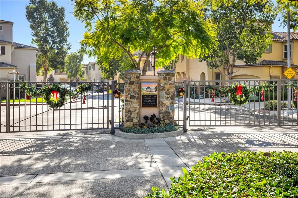 https://cdn.realtyfeed.com/cdn/127/306606615/2973a97a6f0dcbf57250318dec981873.webp