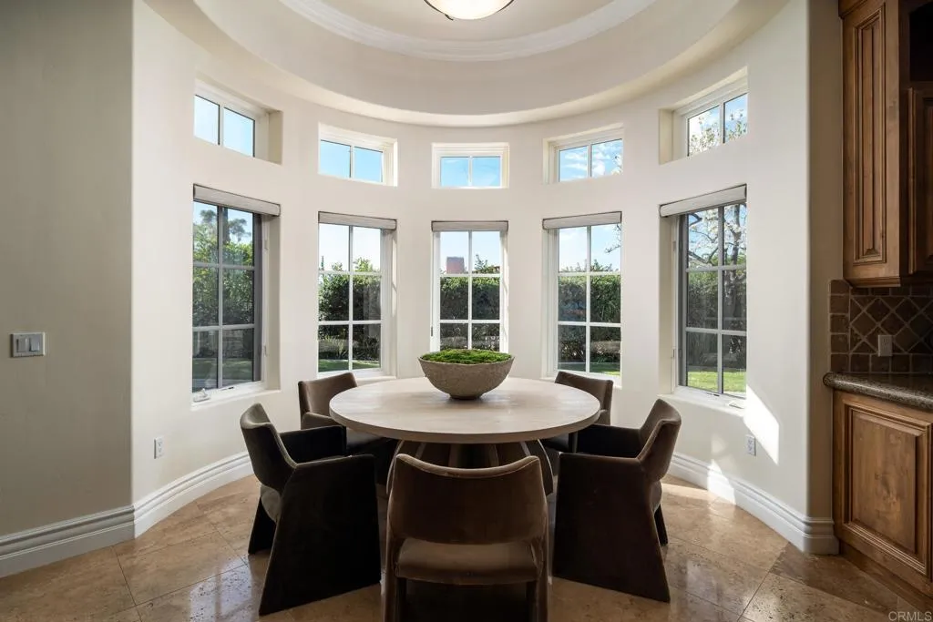 https://cdn.realtyfeed.com/cdn/127/306606642/5814988cb22aea2e634388302b698a71.webp
