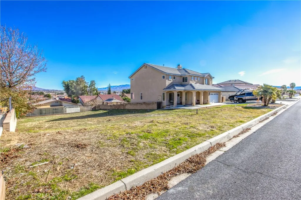 13255 Autumn Leaves, Victorville, CA 92395 - Photo 3 of 28, Victorville, CA