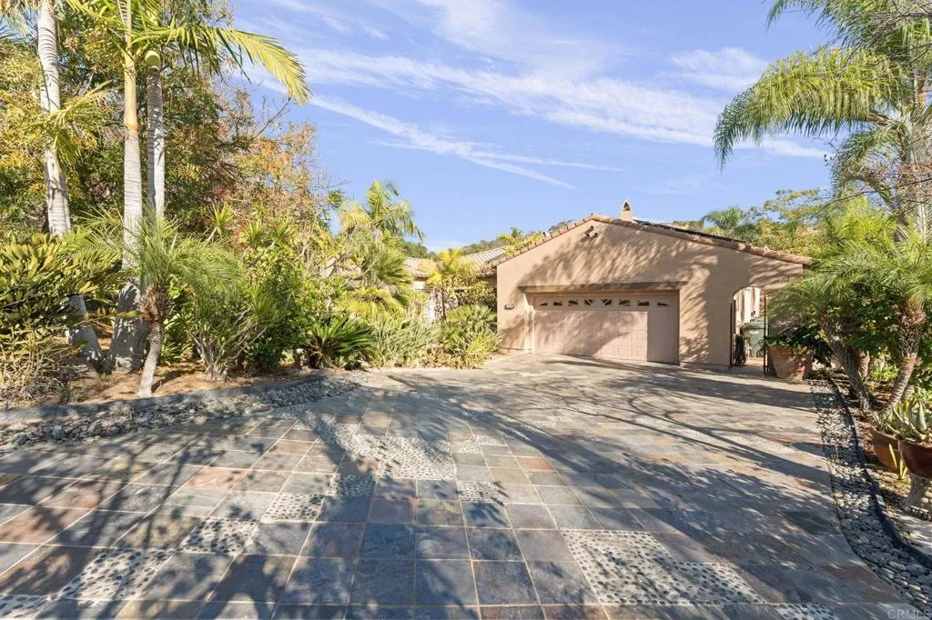 https://cdn.realtyfeed.com/cdn/127/306606742/46344a5563b482c920718ebbcdf46380.webp