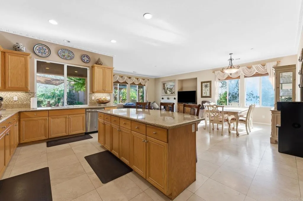 https://cdn.realtyfeed.com/cdn/127/306606742/5833d6d11e1716ad988bf13b67472d14.webp