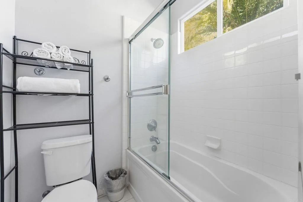https://cdn.realtyfeed.com/cdn/127/306606742/912552b3646cbd7824d32d04f4ac6038.webp