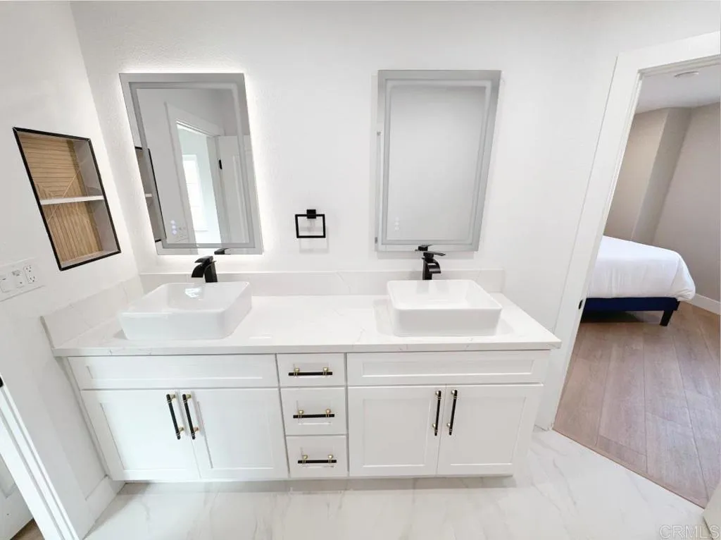 https://cdn.realtyfeed.com/cdn/127/306606749/16634014244c41f64f17785507a74284.webp