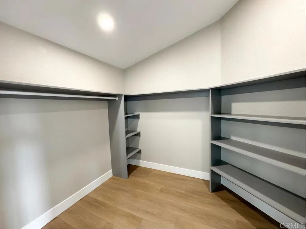 https://cdn.realtyfeed.com/cdn/127/306606749/32bafd15b8171bad73f148022478ee4f.webp