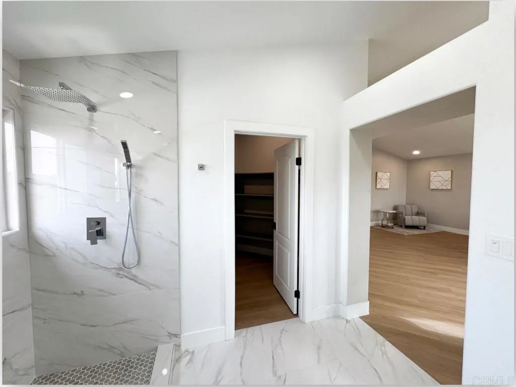 https://cdn.realtyfeed.com/cdn/127/306606749/39f9a1625c8b75f40b945acafecd6c34.webp