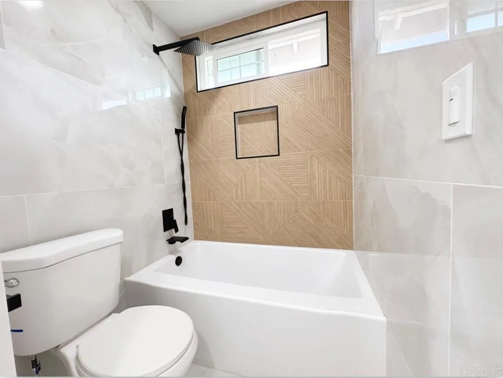 https://cdn.realtyfeed.com/cdn/127/306606749/72622f4a366a165ff073aa045e38c0cc.webp