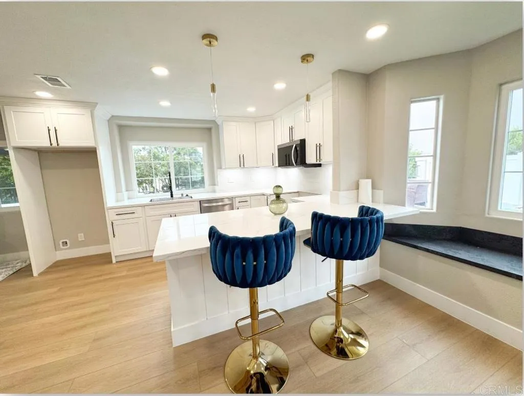https://cdn.realtyfeed.com/cdn/127/306606749/a41fd84251ebe23f0cb2778b9352ff72.webp