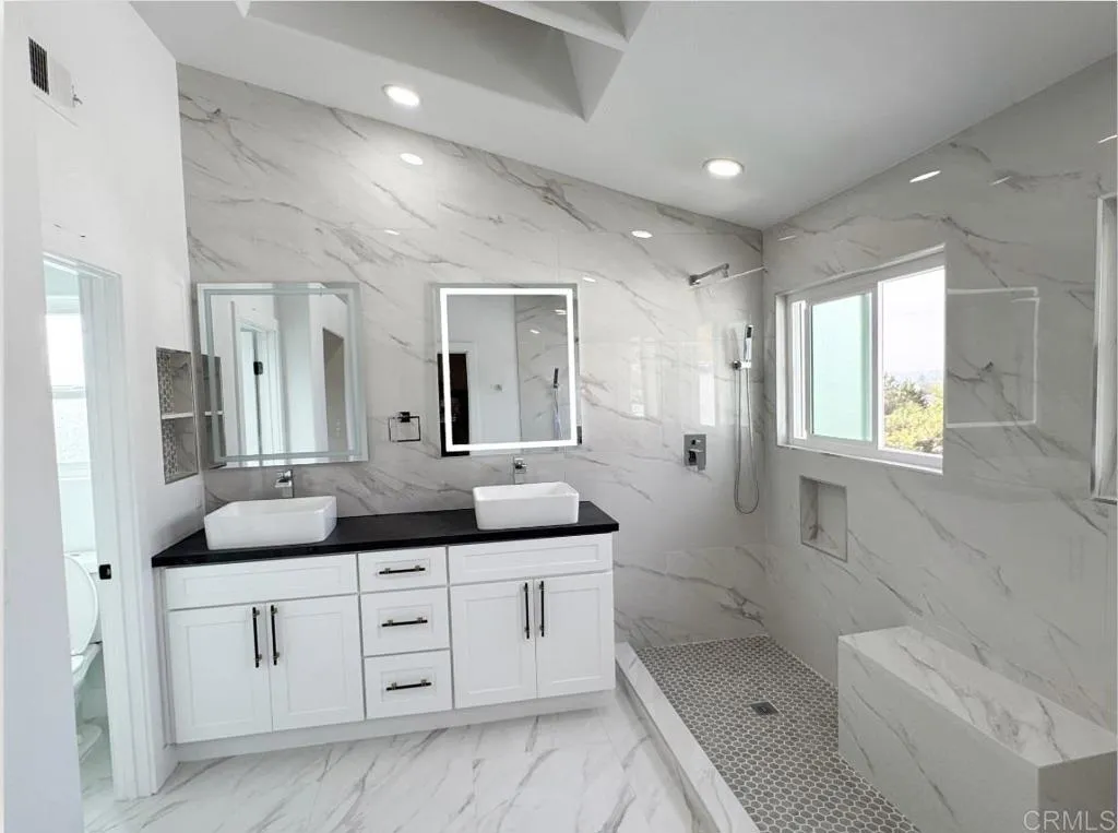 https://cdn.realtyfeed.com/cdn/127/306606749/f3bd00ea46cf56c8355a5a10a72fc2fc.webp