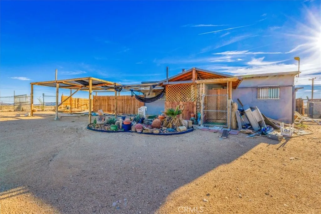 2708 Claire, Mountain Mesa, CA, 93240