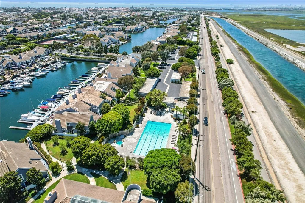 Huntington Beach, CA 92649