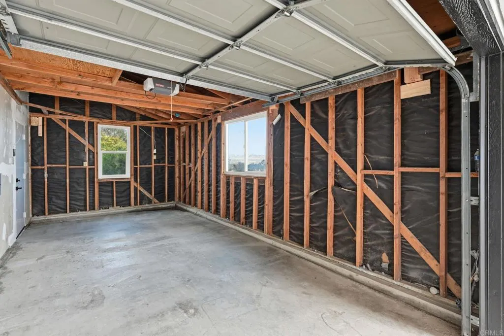 https://cdn.realtyfeed.com/cdn/127/306606822/068cca7feeeb1f47750fdd6aa32674df.webp