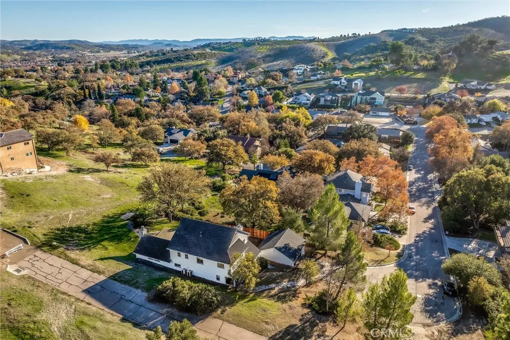 806 Grove Street, Paso Robles, CA 93446 - Photo 5 of 50, Paso Robles, CA