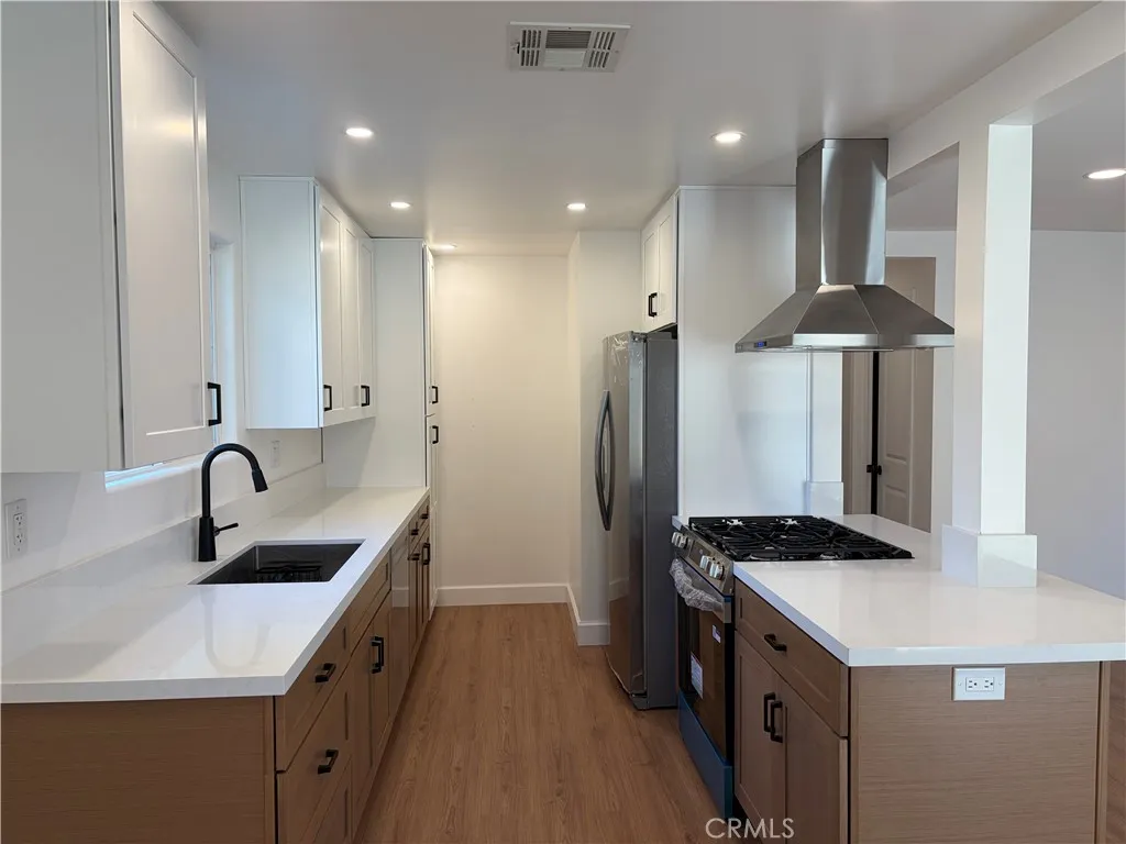 West Hills, CA 91307