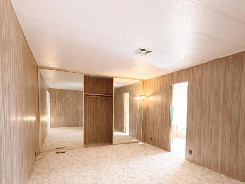 https://cdn.realtyfeed.com/cdn/127/306606875/778e8ac0ad6375c6ae9ff29a2ef90703.webp