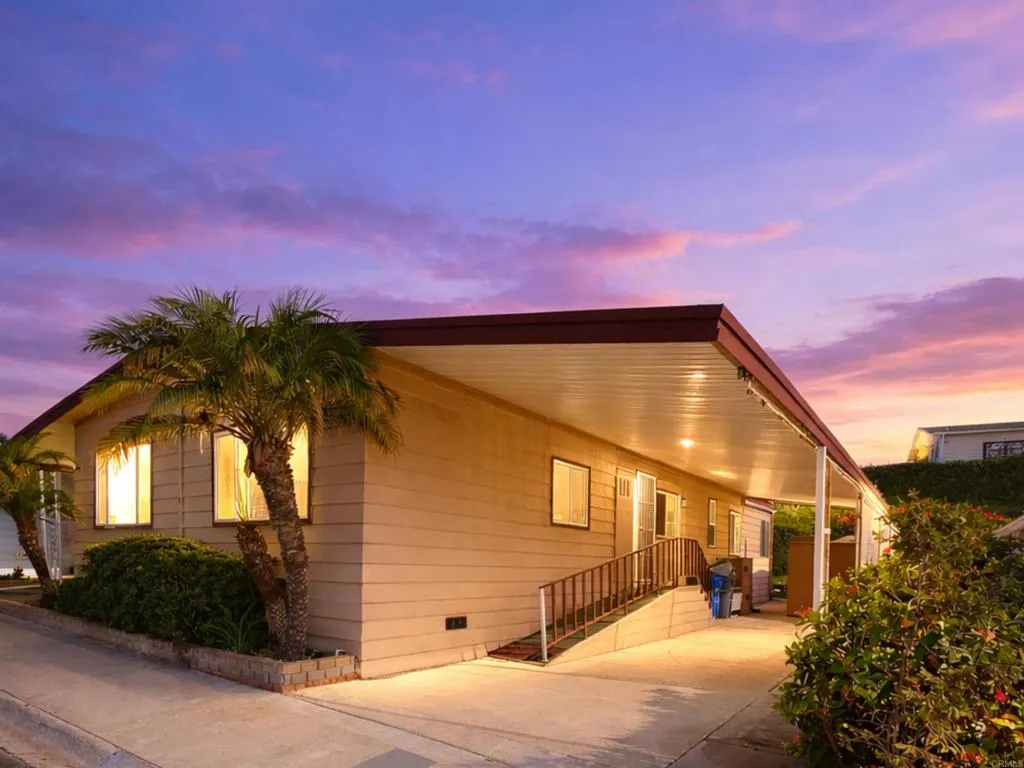 https://cdn.realtyfeed.com/cdn/127/306606875/a2f930afe429879487ac28f34f345f94.webp
