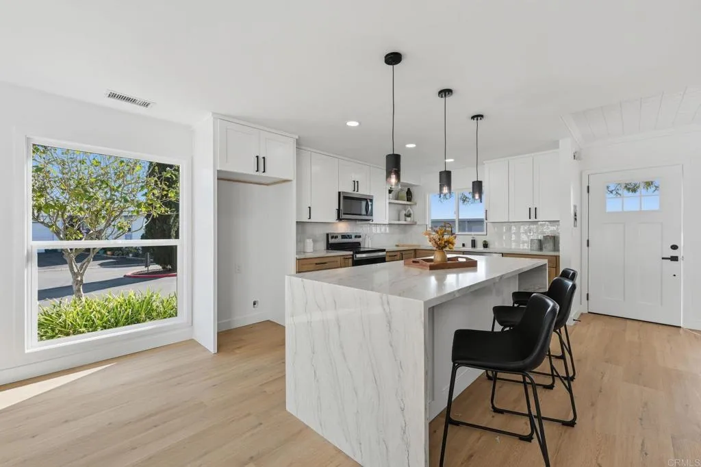 https://cdn.realtyfeed.com/cdn/127/306606878/68020b29958e54b3194ecfd81d3d11c1.webp
