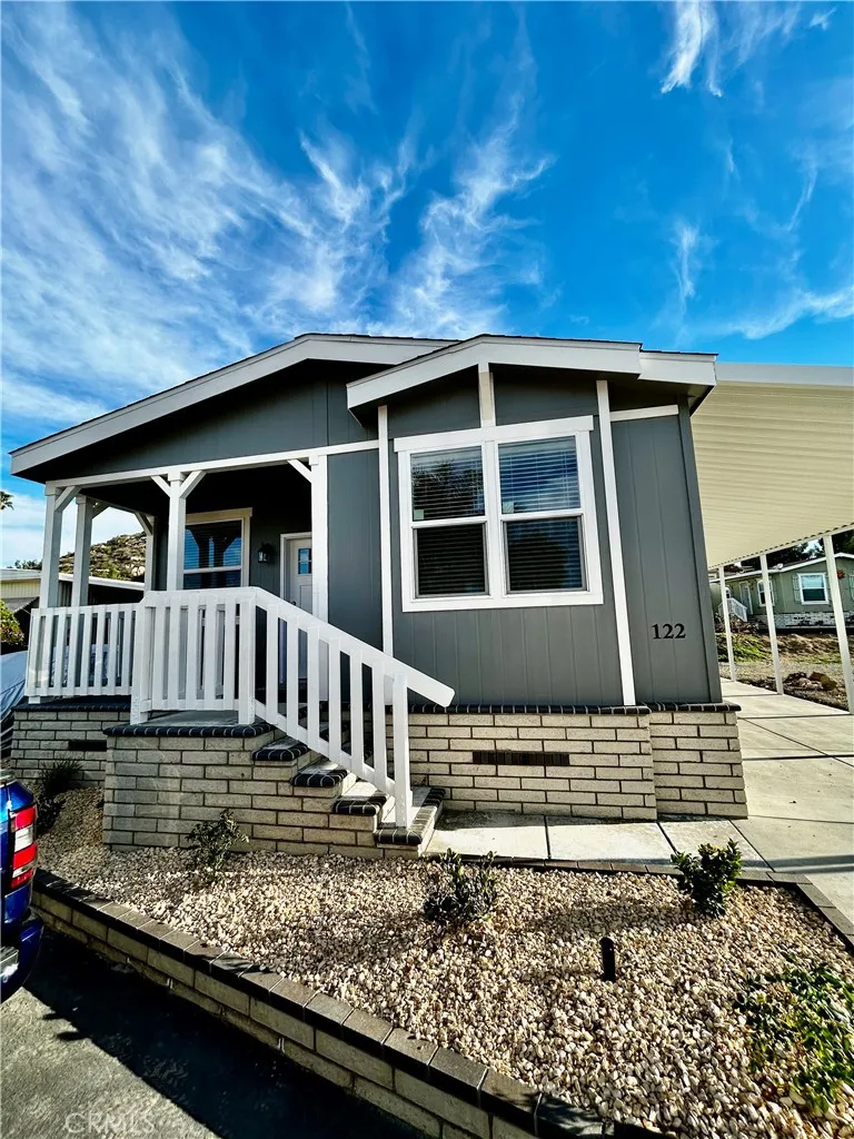 1536 S state UNIT 122, Hemet, CA, 92543