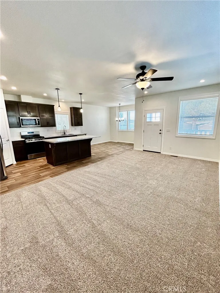 1536 S state UNIT 122, Hemet, CA, 92543