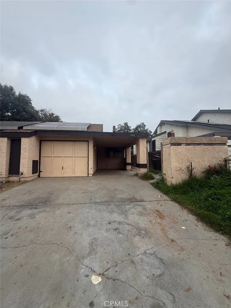 1644 N Tipton Street, Visalia, CA 93292