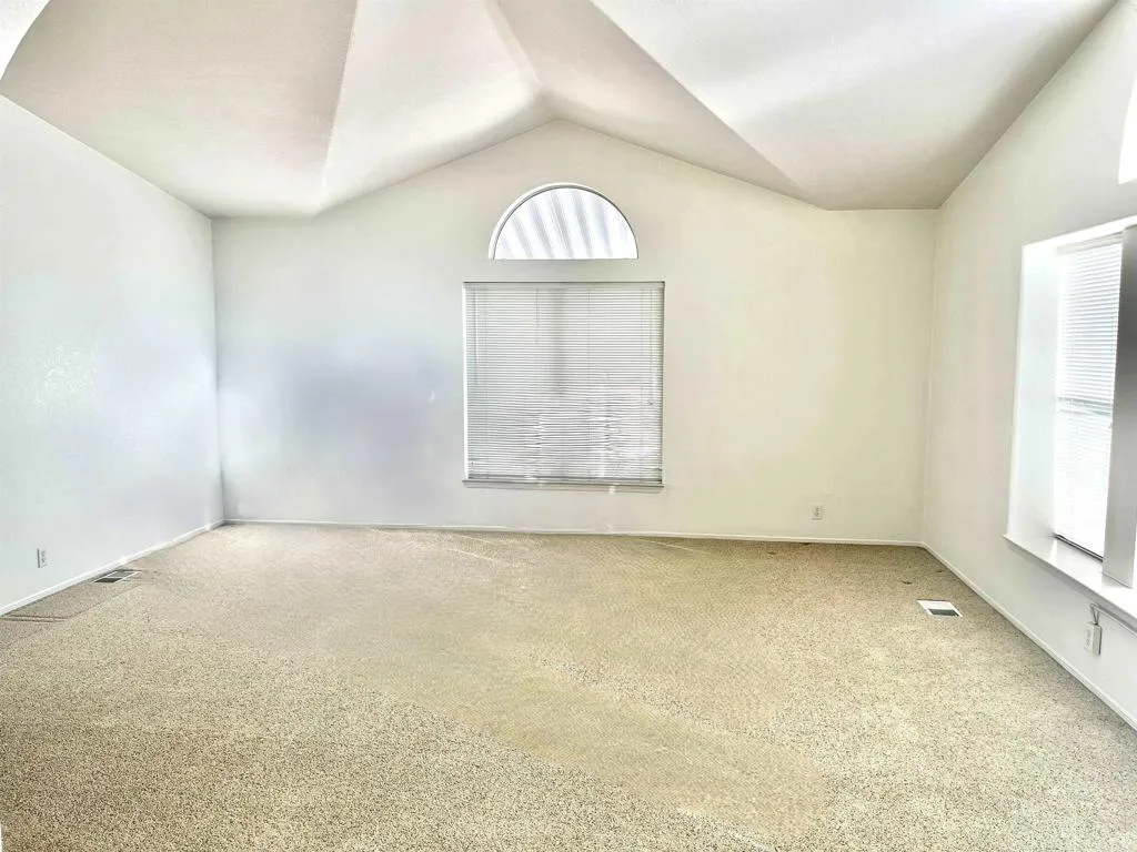 https://cdn.realtyfeed.com/cdn/127/306607006/3bd6c0ac2419335db927b3c28434f146.webp