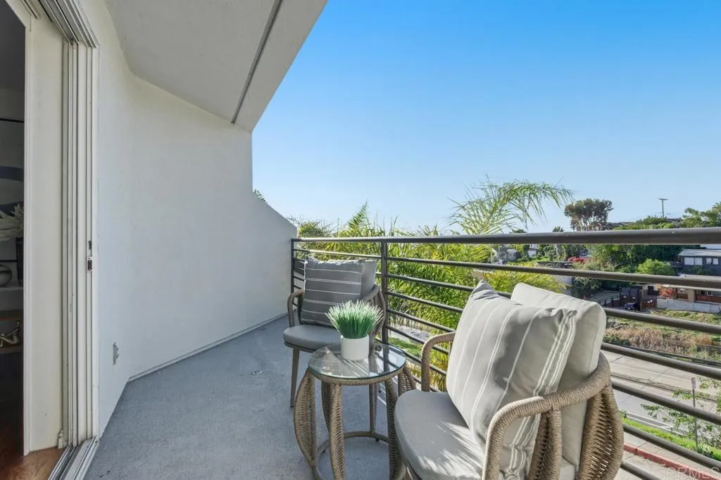 https://cdn.realtyfeed.com/cdn/127/306607129/a41a250c00870a898294295e0c655183.webp
