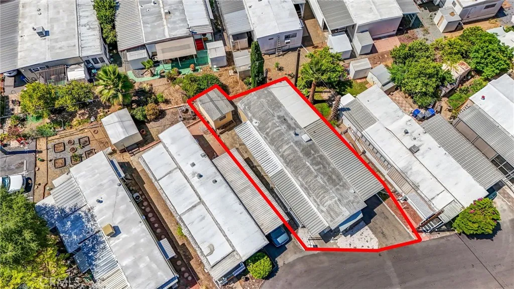 https://cdn.realtyfeed.com/cdn/127/306607185/0ad29dbcdd4db4b99868ce7a27892d50.webp