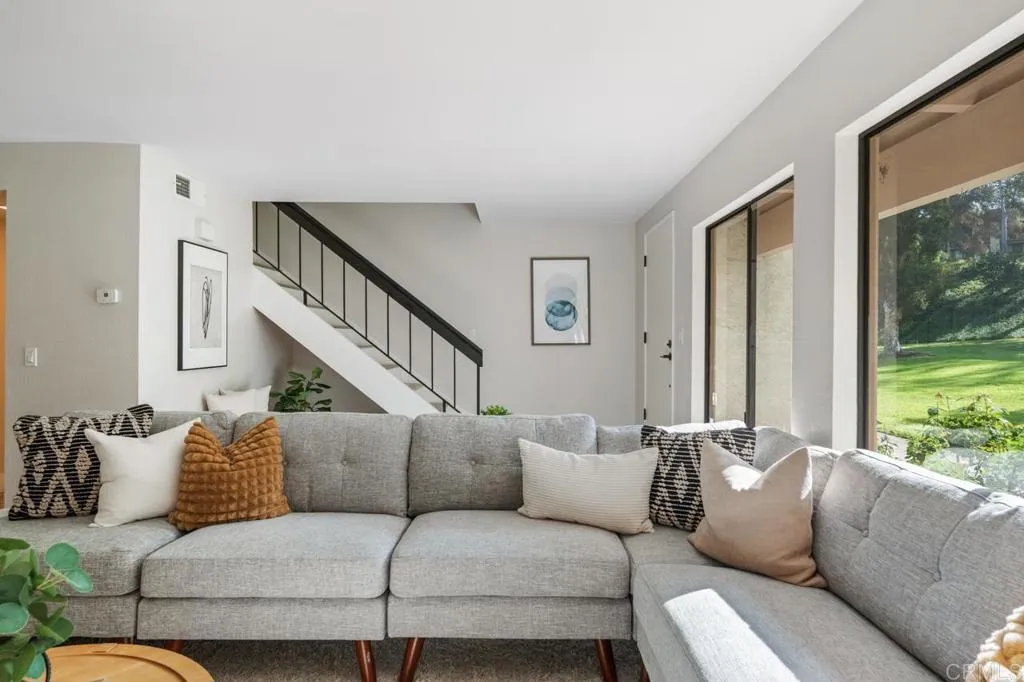 Photo #4: NDP2511552 Listing: Photo #4