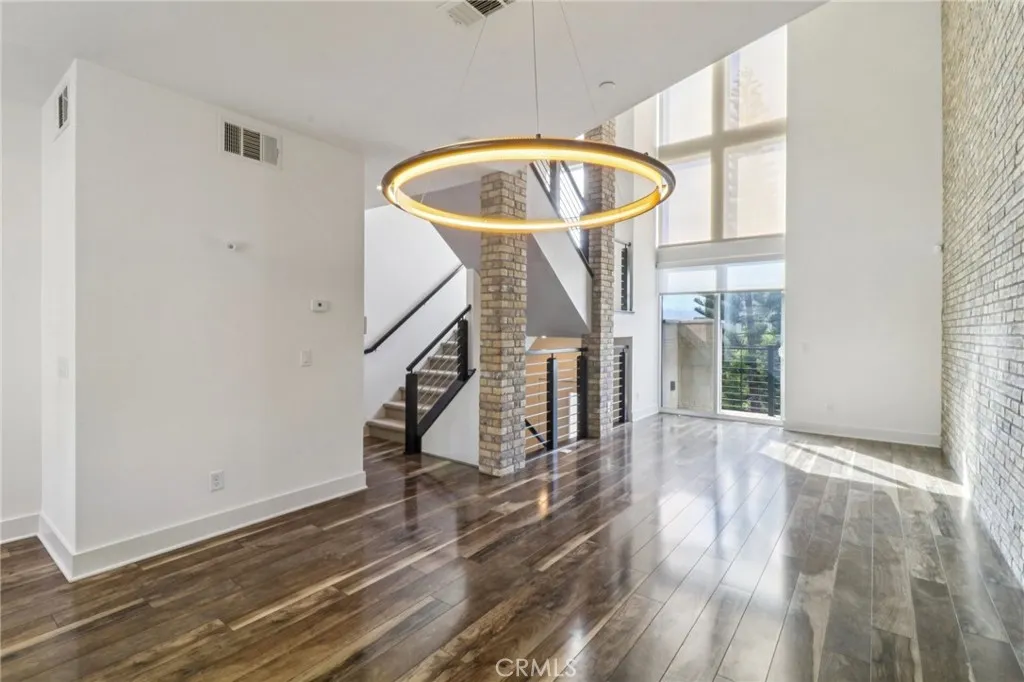 Photo #4: DW25278787 Listing: Photo #4