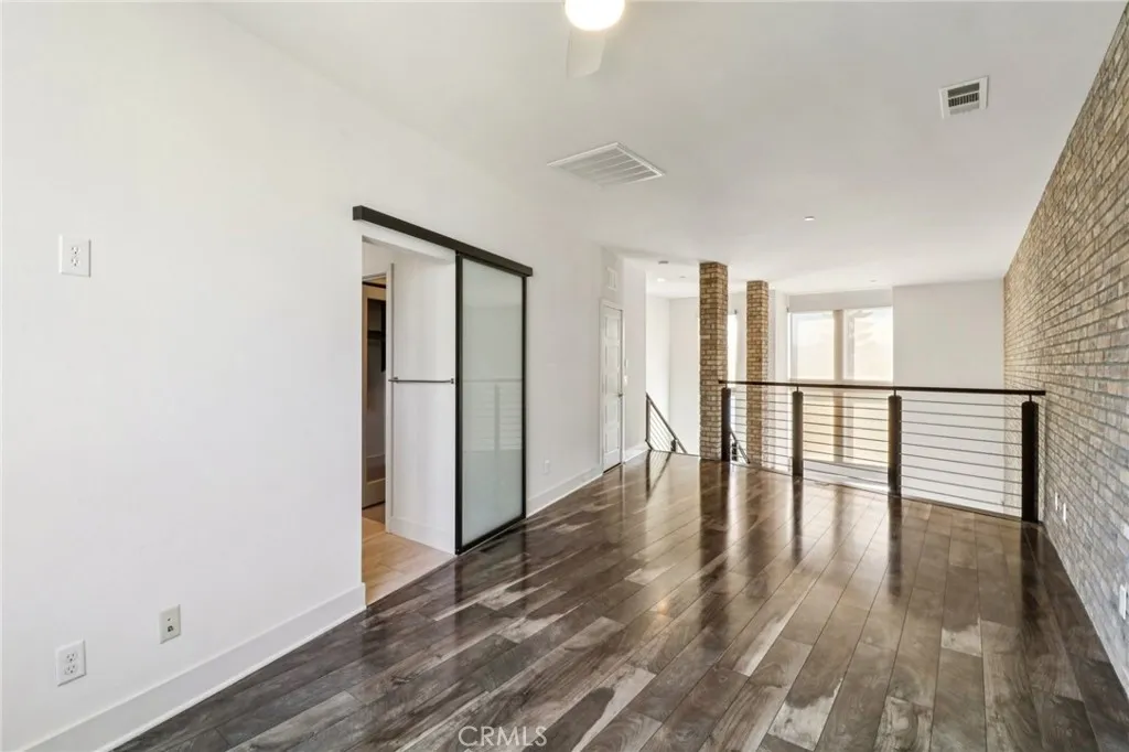 Photo #7: DW25278787 Listing: Photo #7