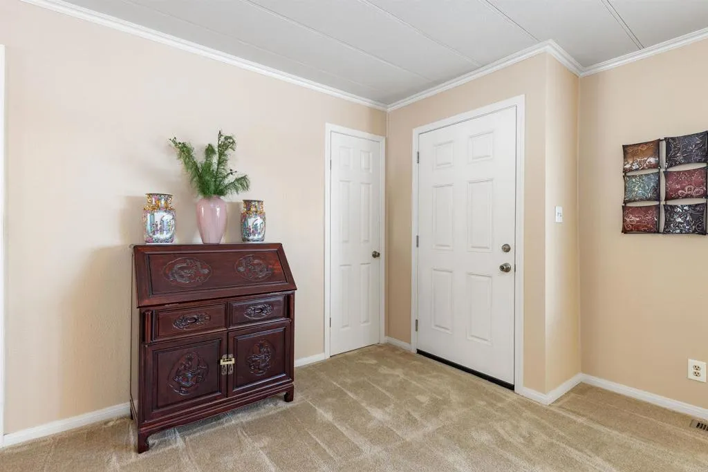https://cdn.realtyfeed.com/cdn/127/306607254/bf8e65413a0a27621f05b26d7fad9db5.webp