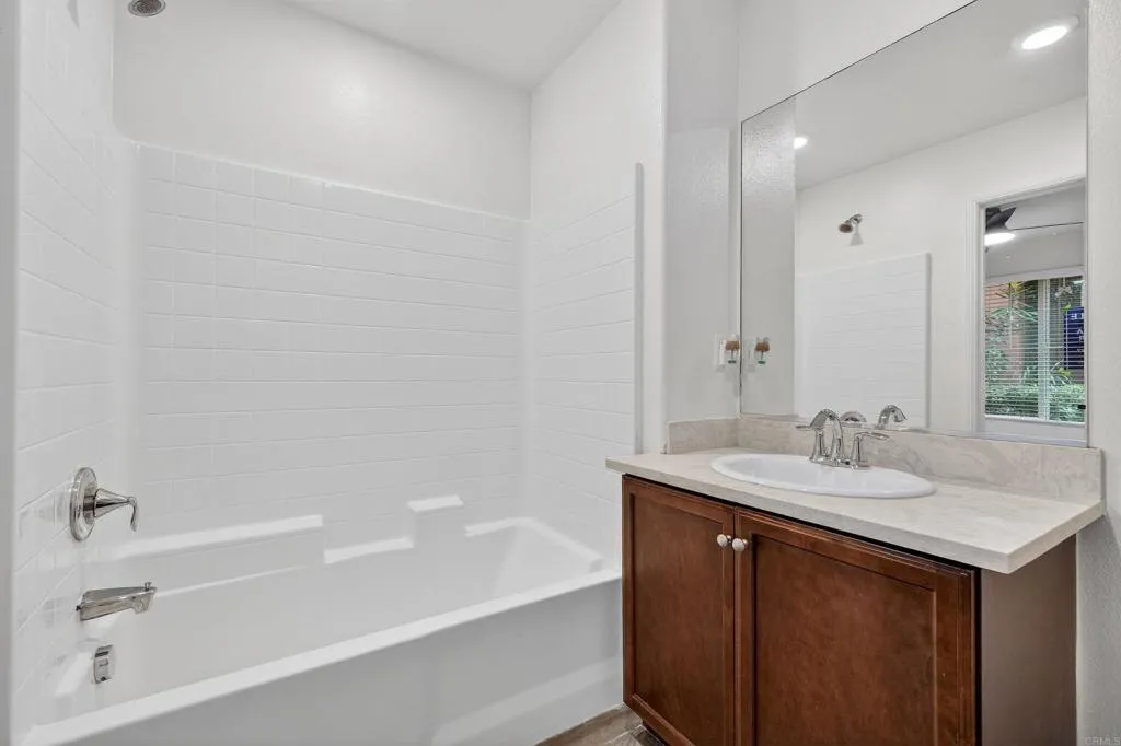 Photo #11: NDP2511555 Listing: Photo #11