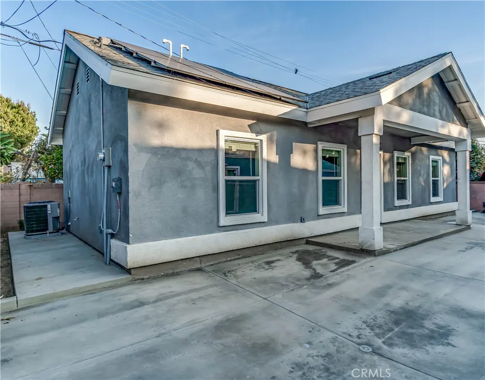 13940 Brightwell Avenue, Paramount, CA 90723 - Photo 4 of 22, Paramount, CA