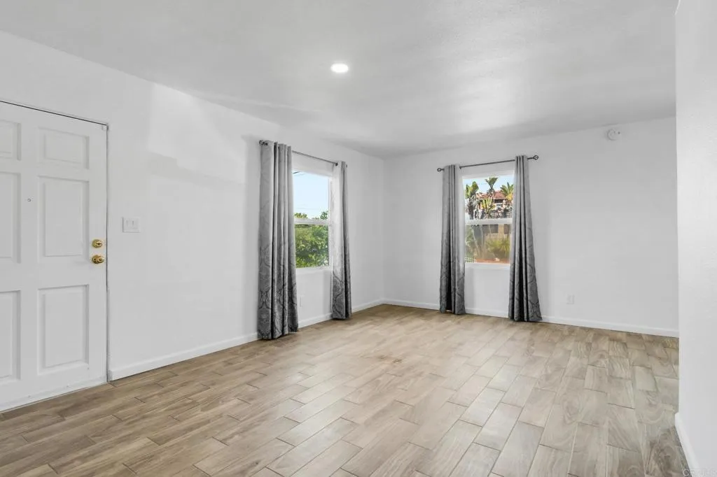 https://cdn.realtyfeed.com/cdn/127/306607451/73e10a59dbf4ed978374cc72343a4eb6.webp